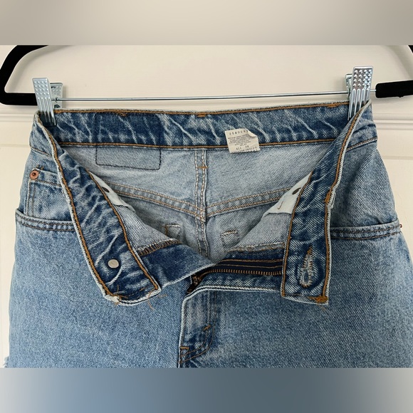 π©΅ Leviβs Vintage 550 Shortsπ©΅ - Picture 8 of 16